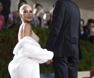 Kim Kardashian w TEJ sukience Marilyn Monroe! Jest warta miliony