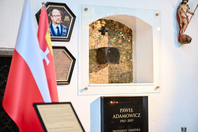 Tak wygląda grób Pawła Adamowicza w 7. rocznicę zamachu