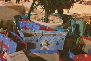 Święty Mikołaj i elfy okradły supermarket! Szokujące wideo