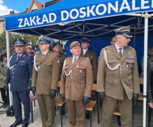 Ślubuję! – patriotyczne sceny na Rynku w Starachowicach