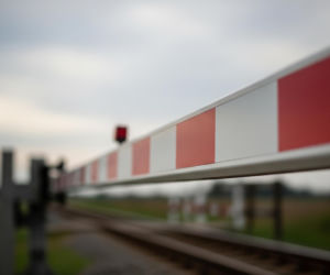 Wypadek w Widzinie pod Słupskiem. Co zrobił kierowca ciężarówki tuż przed zderzeniem?