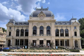 To tu kręcono film o Jamesie Bondzie. Słynne Casino Royale leży tuż za polską granicą