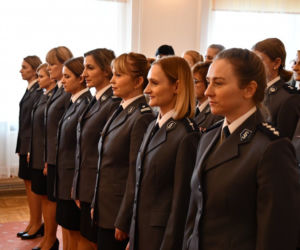 33 podlaskie policjantki wyróżnione za wzorową służbę