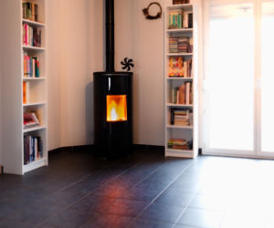 Kominek i koza na pellet - warto kupić? Czy kominek na pellet ogrzeje?