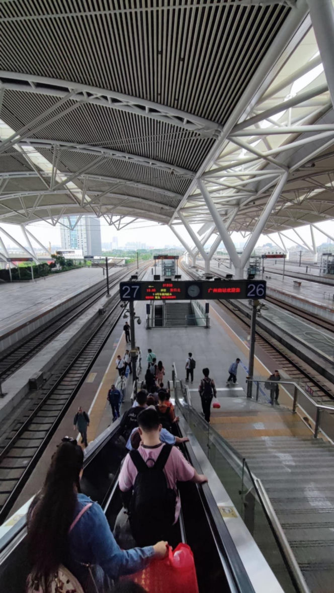 Polak wsiadł do pociągu w Chinach. Kiedy porównał czas podróży z Polską, nie dowierzał