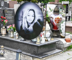 Rok temu Mieszko R. zamordował Małgosię. Odwiedziliśmy ją na cmentarzu. Serce pęka: Kochanej mamie