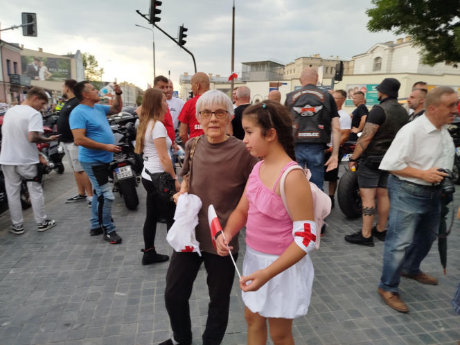 „Cześć i chwała bohaterom!”. Siedlczanie spotkali się w centrum miasta, by uczcić 82. rocznicę wybuchu Powstania Warszawskiego