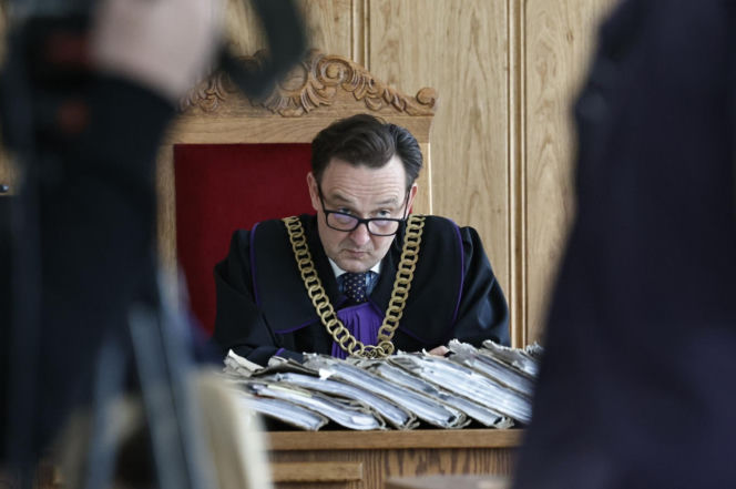 „Zamówili dwie butelki wódki i lemoniadę”. Kelner ujawnia, co działo się przed tragedią na Trasie Łazienkowskiej
