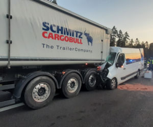 Skarżysko-Kamienna. Wypadek na S7! Kilku rannych w zderzeniu busa i tira [ZDJĘCIA]