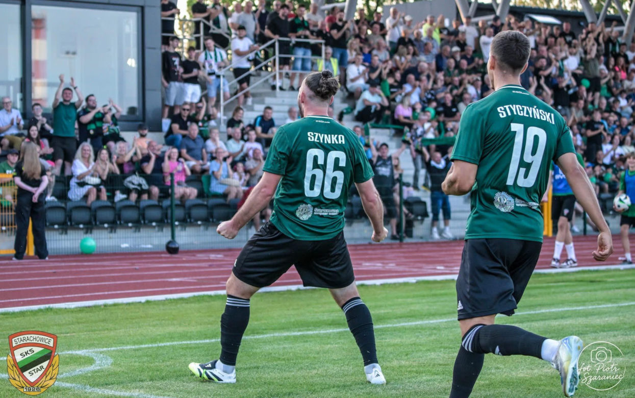 To było wielkie święto futbolu w Starachowicach. A oprawa kibiców SZTOS