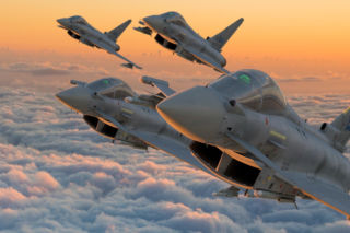 Potężny huk na Pomorzu! Mieszkańcy przerażeni, wojsko ujawnia prawdę