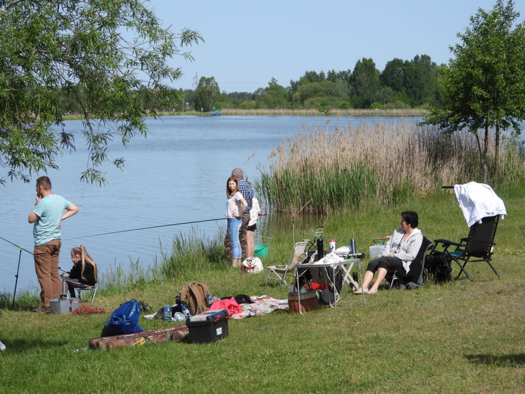 Zawody wędkarskie nad zalewem Muchawka i piknik wędkarski w Siedlcach