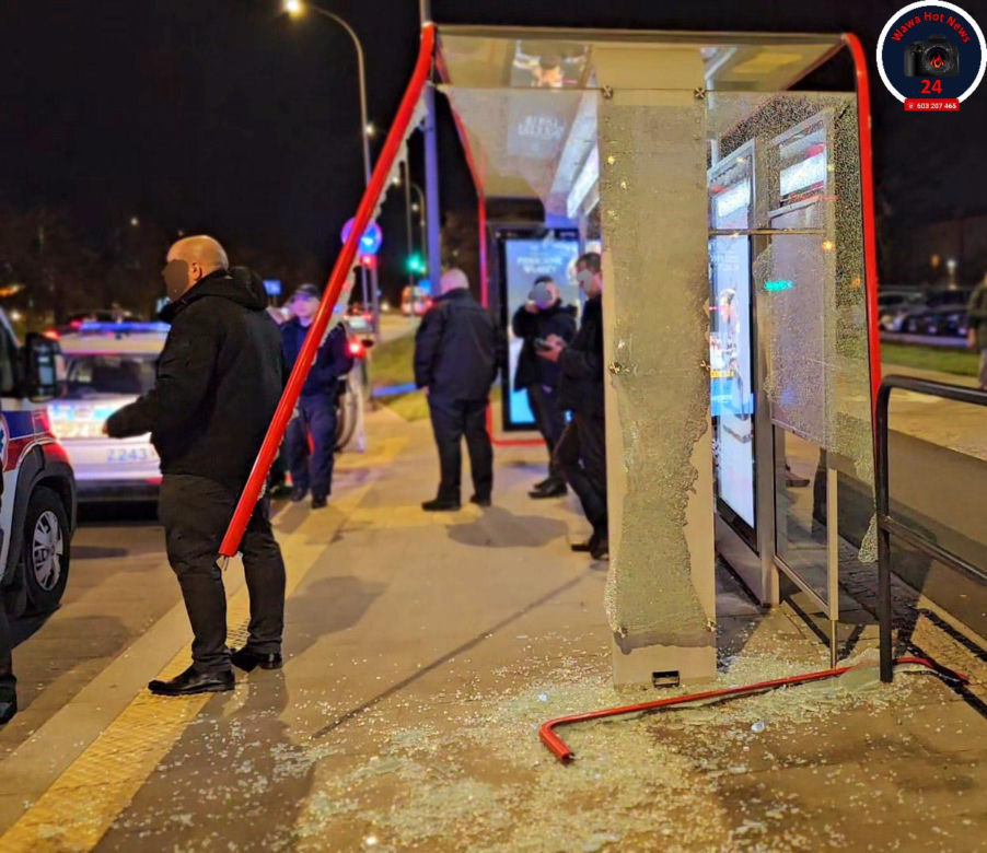 Nastolatek zamiast biletu wyjął paralizator! Dantejskie sceny na przystanku, kontroler w szpitalu
