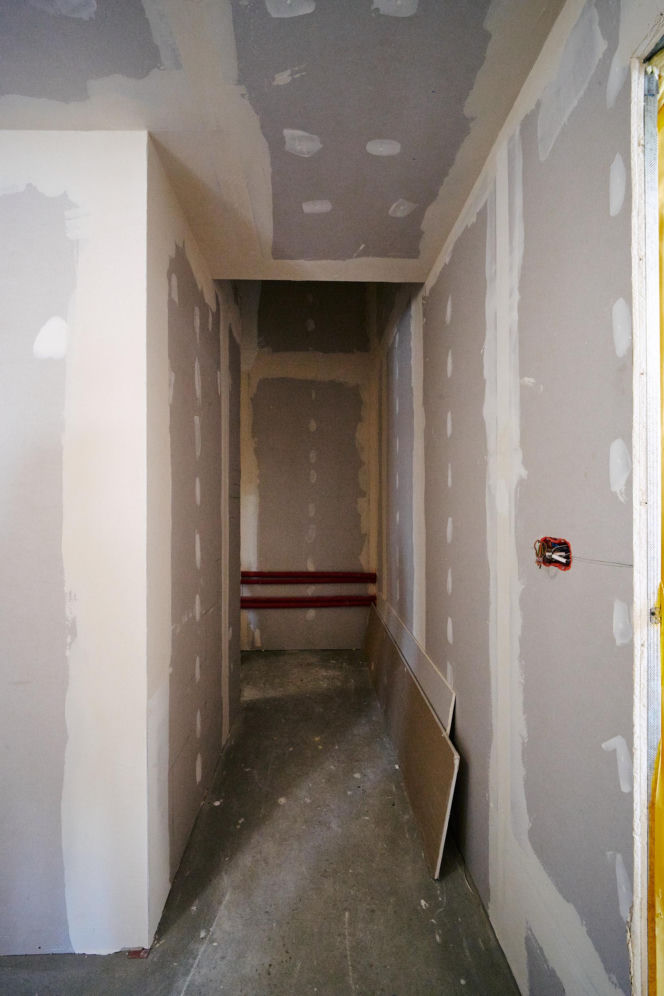 "Mama nie wróciła". Tragiczny wypadek przerwał marzenia. Ekipa "Nasz Nowy Dom" walczyła z czasem. ZDJĘCIA domu przed i po remoncie