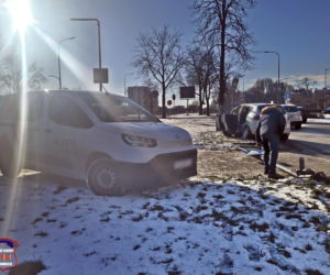 Kobieta włączyła się w Tychach do ruchu i zaczęło się piekło. Trzy samochody uszkodzone