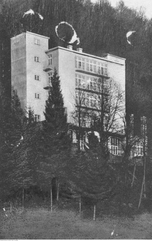 Niegdyś luksusowe, dziś świecące pustkami. Małopolskie uzdrowisko marzy o powrocie do czasów świetności 