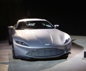 Aston Martin DB10, James Bond