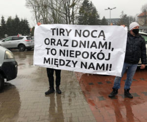 BLOKADA BRZEZIŃSKIEJ. Mieszkańcy Nowosolnej domagają się obwodnicy!