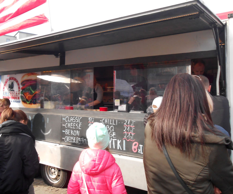 Food Trucki opanowały katowicki rynek.
