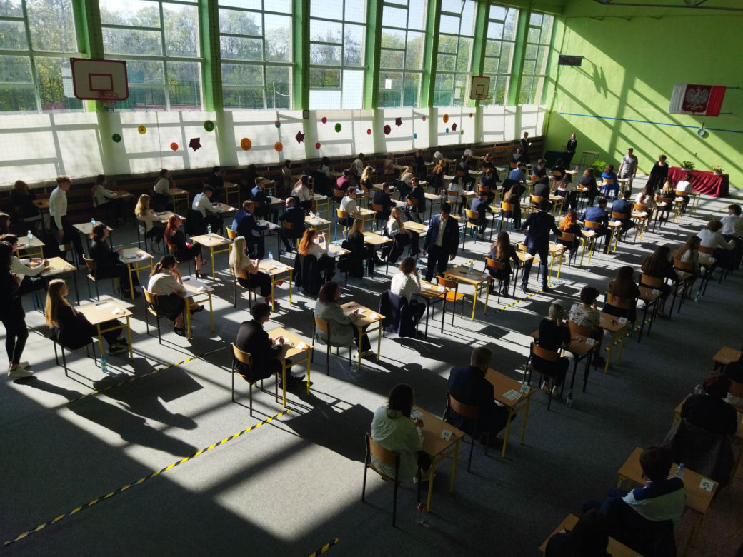 Matura 2023 z języka polskiego.  XVIII Liceum Ogólnokształcące w Szczecinie walczy z egzaminem!