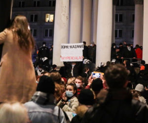 Wojna o kościół na pl.Trzech Krzyży 
