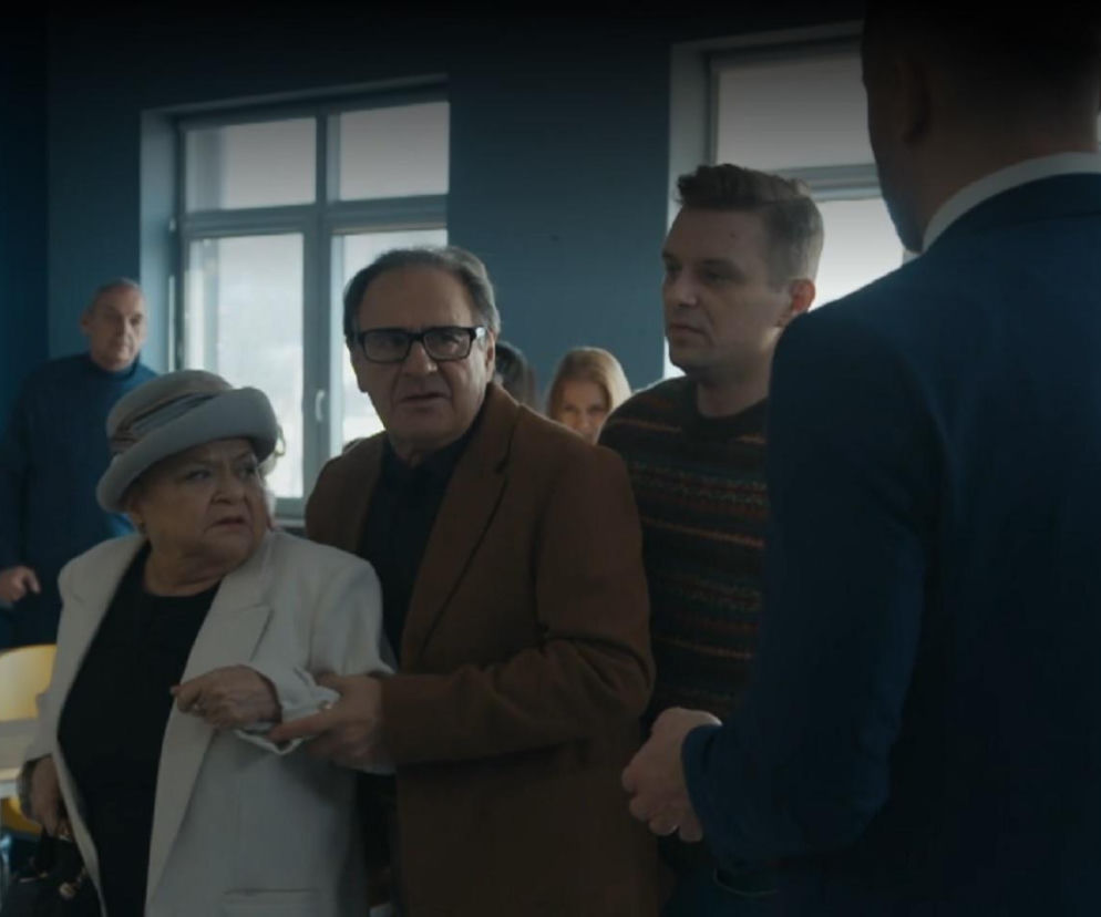 Barwy szczęścia odc. 3389. Lucyna (Grażyna Zielińska), Maciej Wilk (Adam Szczyszczaj), Hubert (Marek Molak), Jerzy (Bronisław Wrocławski)