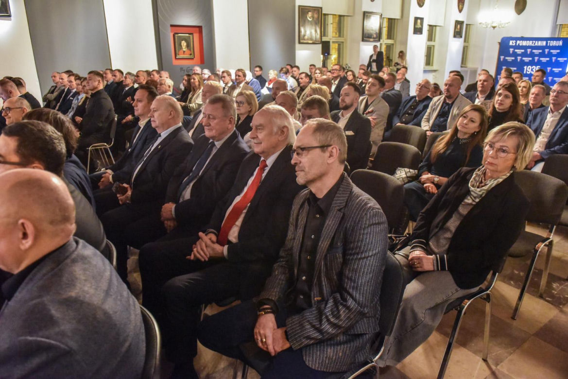 90-lecie Pomorzanina Toruń. Zdjęcia z uroczystej gali
