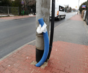 Wylali asfalt, zerwali go i znów wylali. Remont w Ząbkach jak u Bareji