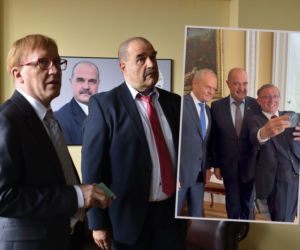 Donald Tusk na planie Rancza. Czy premier zagra w nowych odcinkach kultowego serialu?