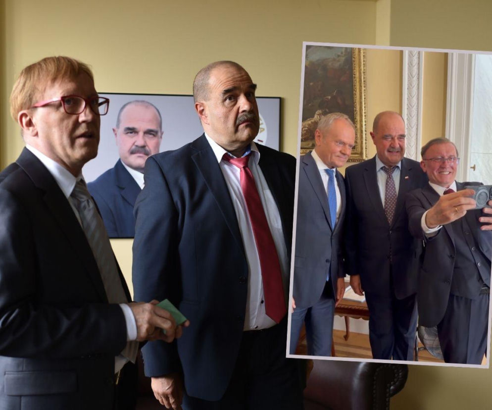 Aktorzy Artur Barciś i Cezary Żak na planie serialu. Na miniaturze obok premier Donald Tusk. Szczegóły w VOX FM.
