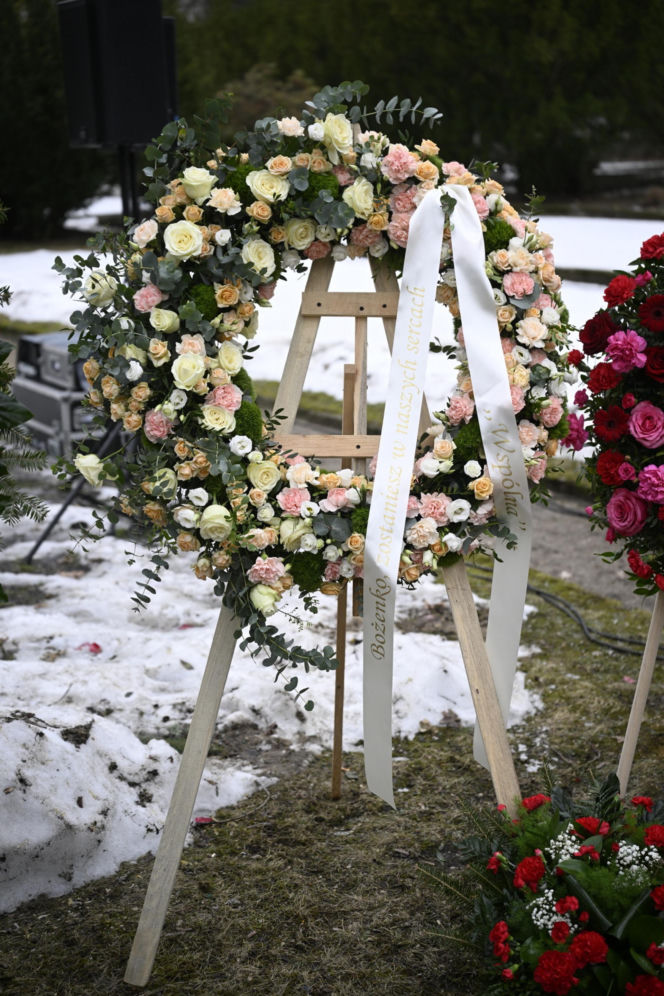 Bożena Dykiel spoczęła na Powązkach Wojskowych