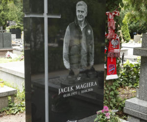 Nowy grób Jacka Magiery