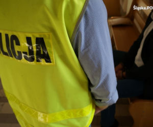 Potężny pożar hali magazynowej w Chybiu. Policja ma 4 podejrzanych! [ZDJĘCIA]