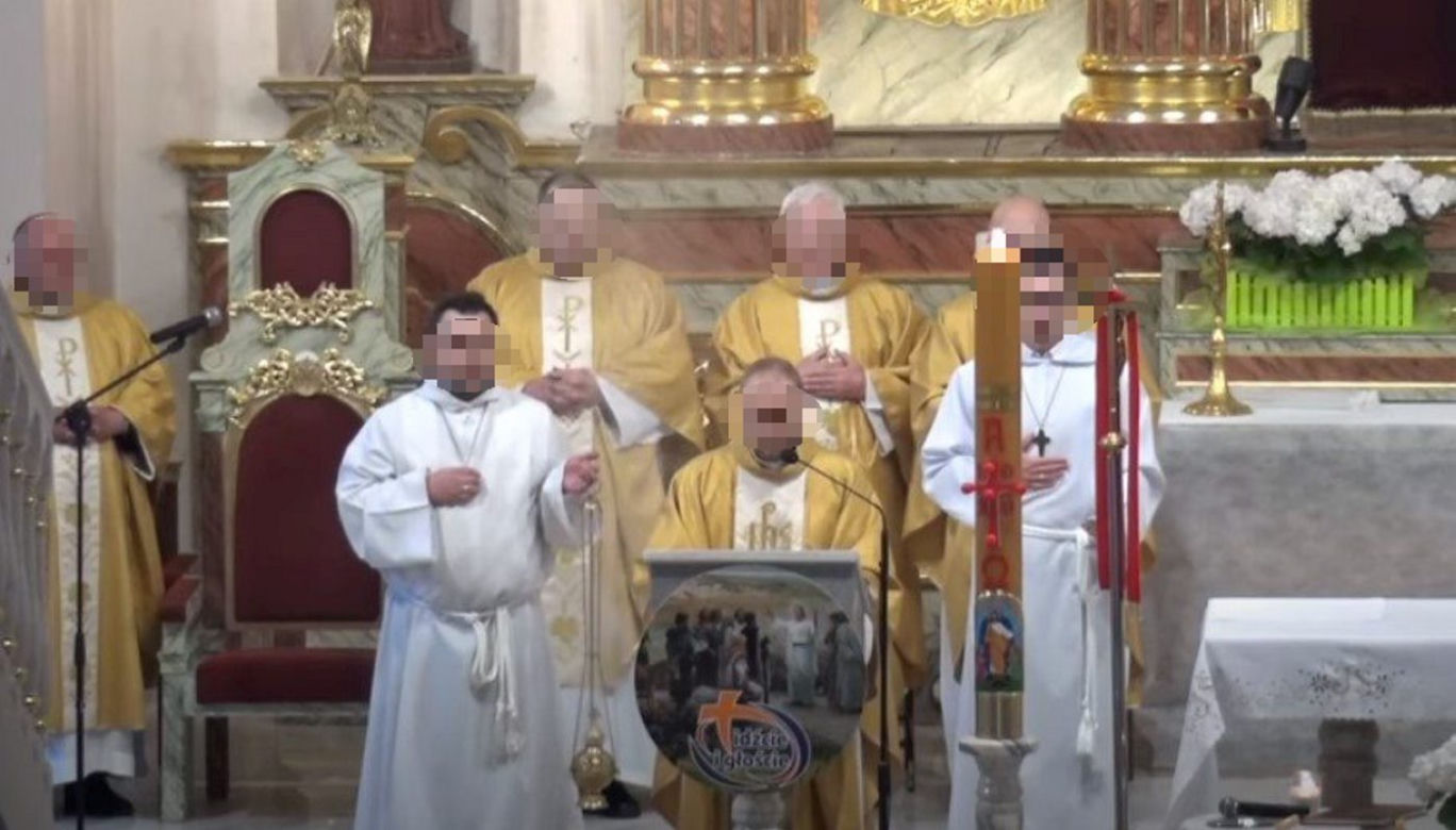 Ksiądz z Mińska upomniany za msze na 100 osób