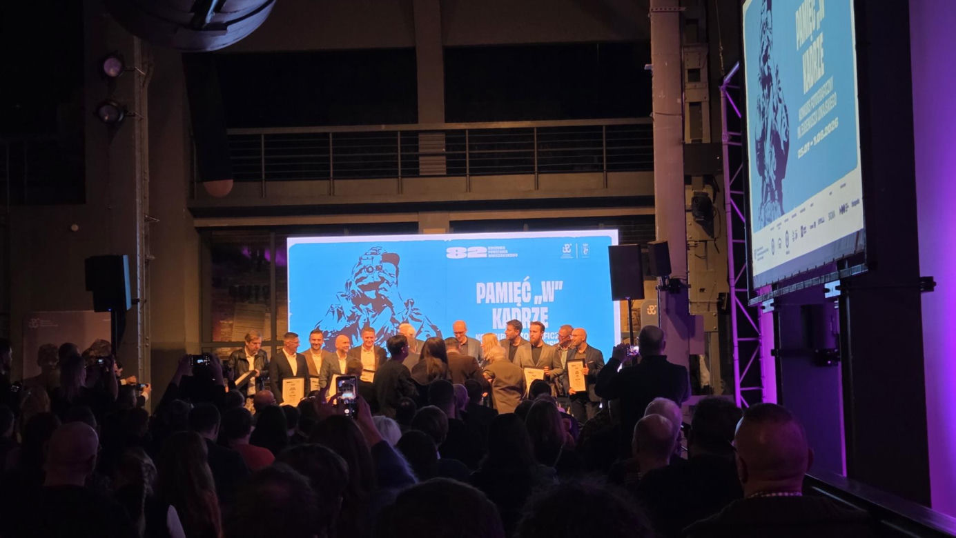 Chwalimyy się! Fotoreporter Super Expressu nagrodzony. Piotr Grzybowski z Grand Prix konkursu "Pamięć W Kadrze"