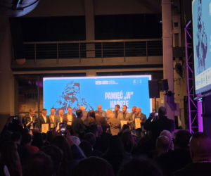 Chwalimyy się! Fotoreporter Super Expressu nagrodzony. Piotr Grzybowski z Grand Prix konkursu Pamięć W Kadrze