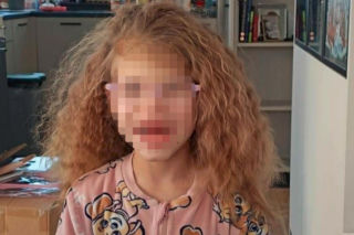 Rodzina z pięciorgiem dzieci zniknęła bez śladu. Widzieliście ich? Ważny apel policji