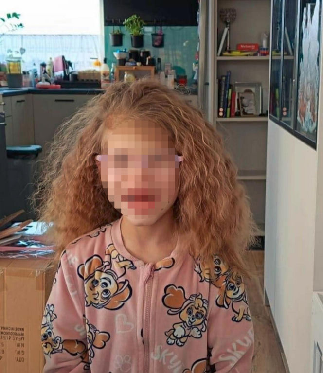 Rodzina z pięciorgiem dzieci zniknęła bez śladu. Widzieliście ich? Ważny apel policji