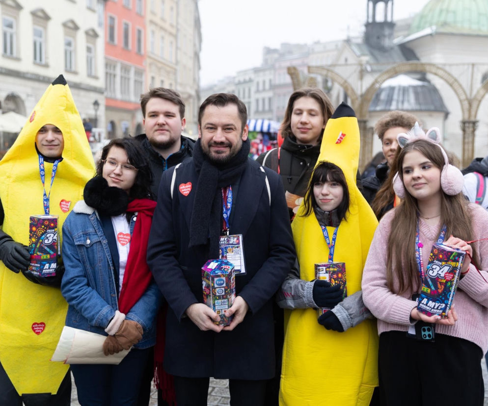 WOŚP w Krakowie. Kwestują Anna Dymna i prezydent Miszalski. Najstarsza wolontariuszka ma 100 lat