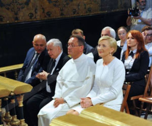 Syn Szydło, ks. Tymoteusz odprawił mszę. Na prymicji Kaczyński i Rydzyk 