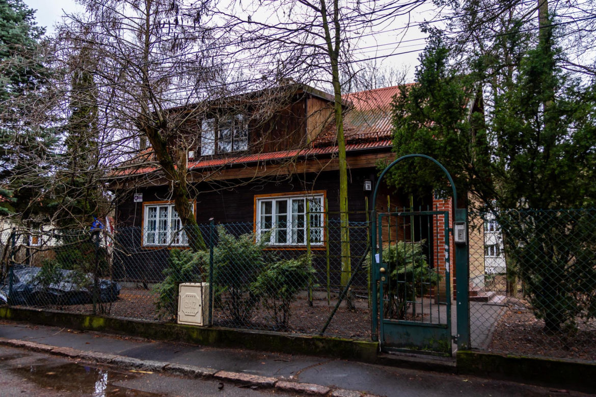 Boernerowo w Warszawie - zdjęcia drewnianego osiedla, miasta-ogrodu