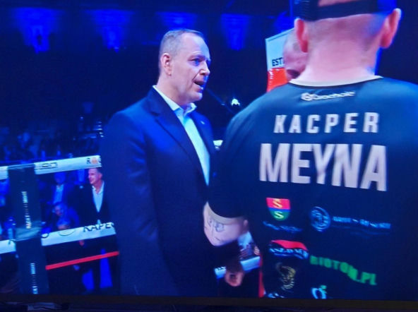 Karol Nawrocki potwornie oberwał po gali boksu! Straszliwa awantura, brutalne ciosy z obu stron