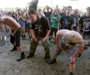 PRZYSTANEK WOODSTOCK 2012: Jak BAWILI SIĘ uczestnicy festiwalu - DUŻO ZDJĘĆ