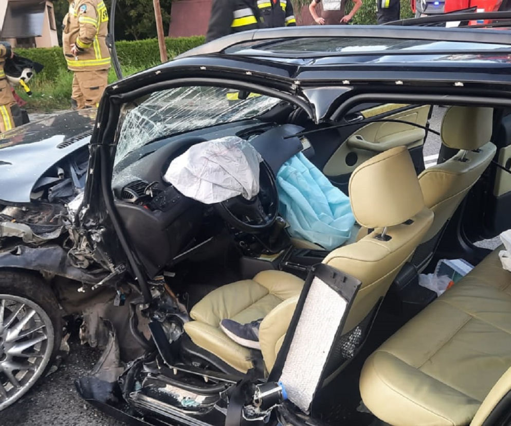 Makabryczny wypadek w Kadczy. Siedem osób poszkodowanych