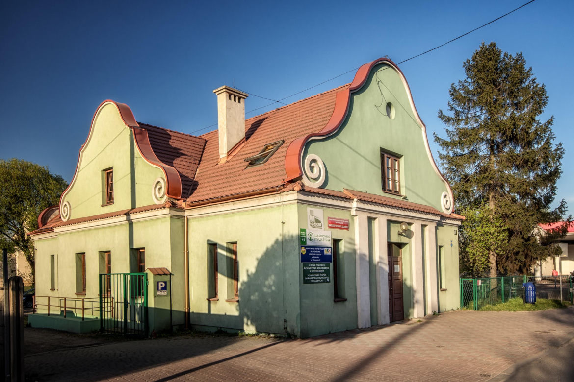 To jedno z najpiękniejszych miast w woj. śląskim. Leży w dawnej Małopolsce i zachwyca zabytkową łaźnią