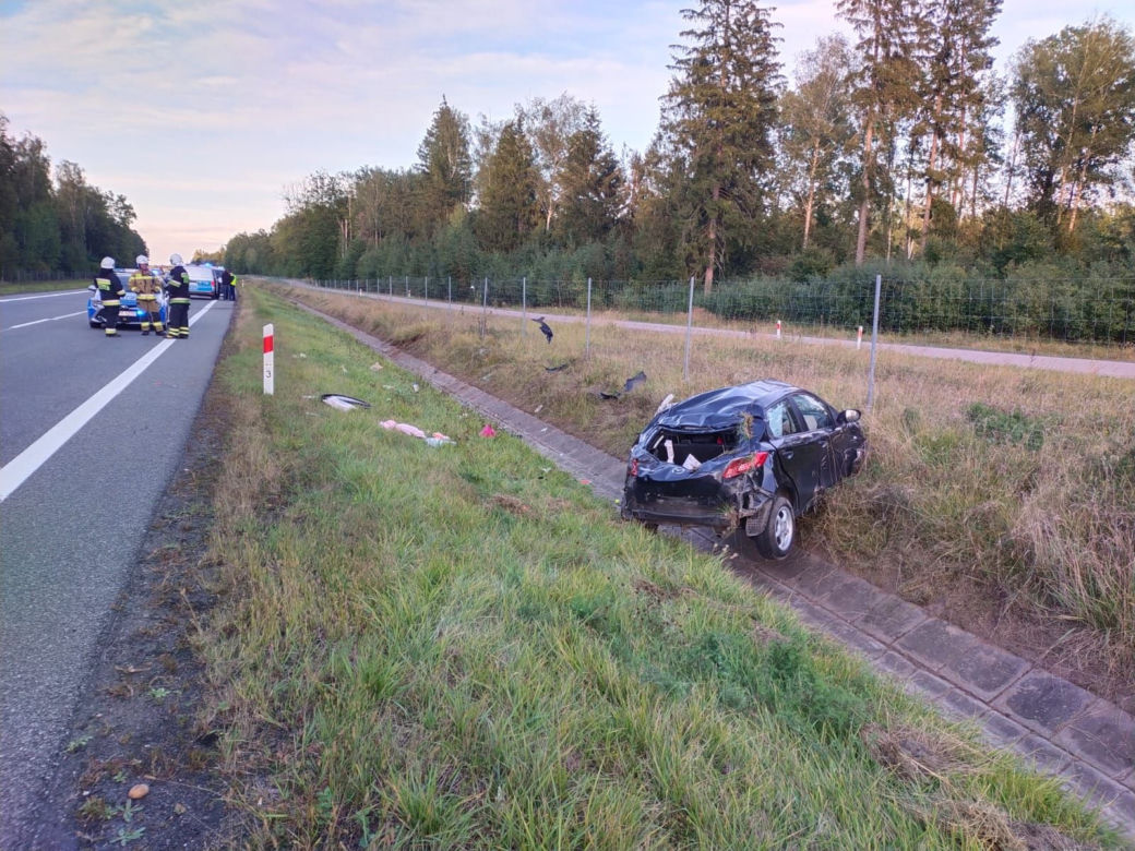 Poważny wypadek na S22. Kobieta i dziecko w szpitalu [ZDJĘCIA]