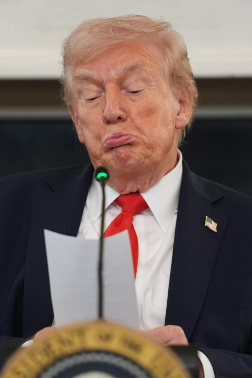 Trump przysnął na oficjalnym spotkaniu! "Jest stary i coraz bardziej to widać"