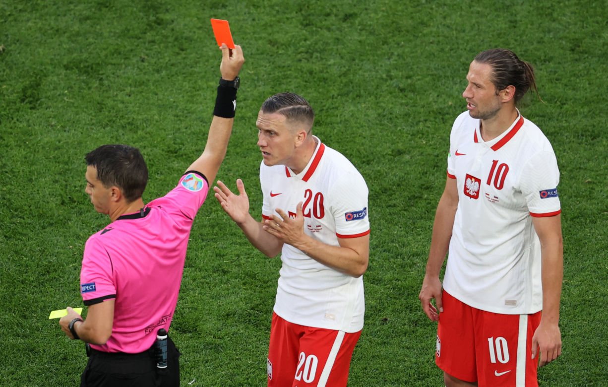 Czerwona kartka dla Grzegorza Krychowiaka