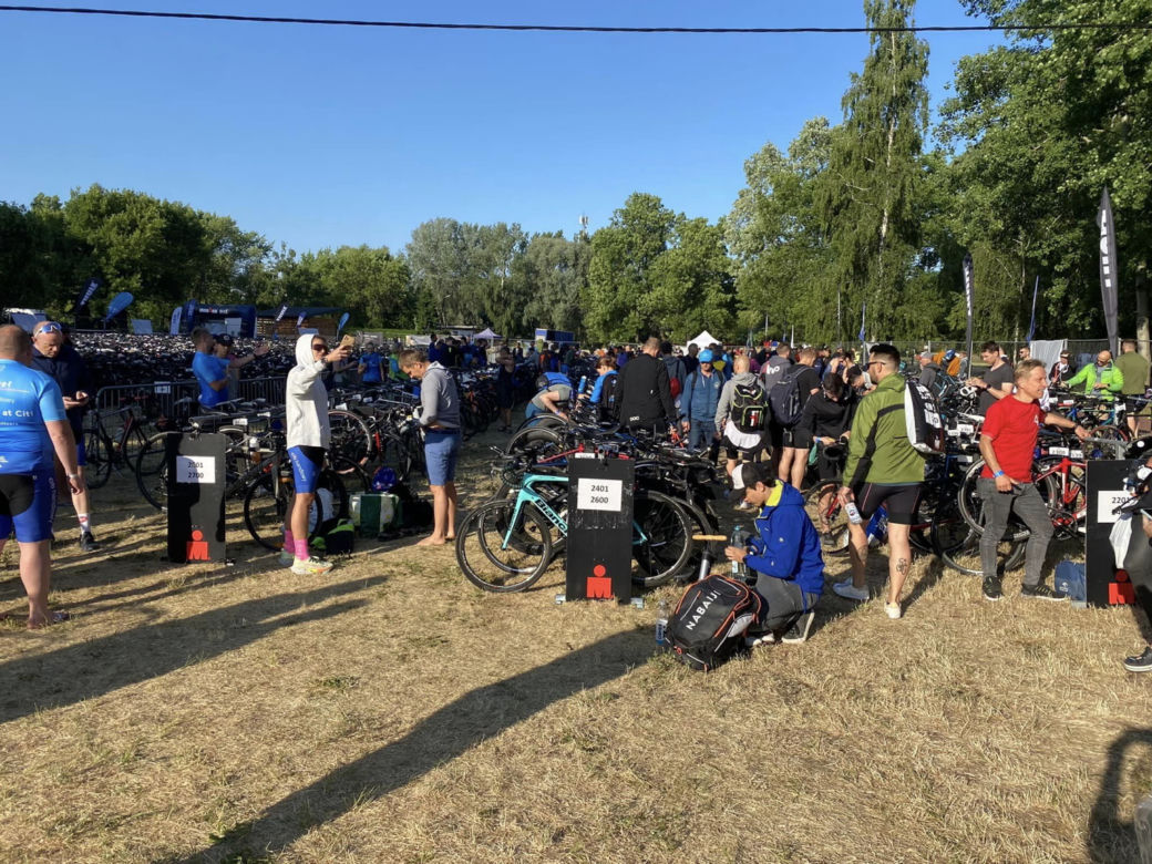 Triathloniści opanowali Mazowsze! Gigantyczne utrudnienia w ruchu i zmienione rozkłady jazdy
