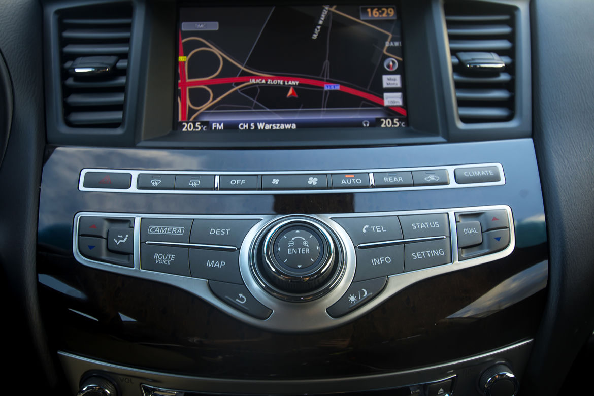 Infiniti QX60 Hi-Tech 3.5 V6 262 KM CVT